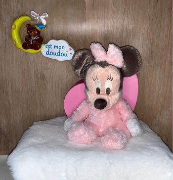 DY277 doudou minnie Disneyland