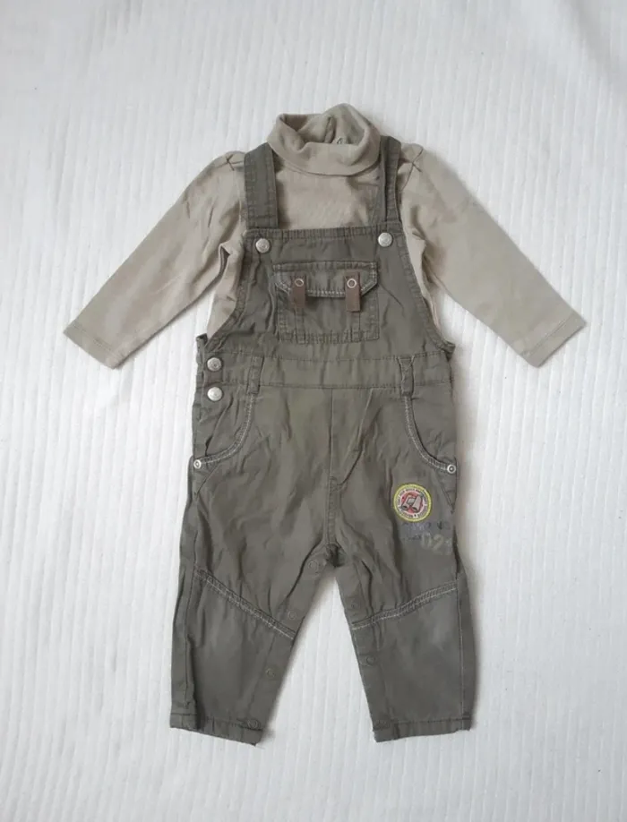 Tenue salopette et body col roulé 12 mois