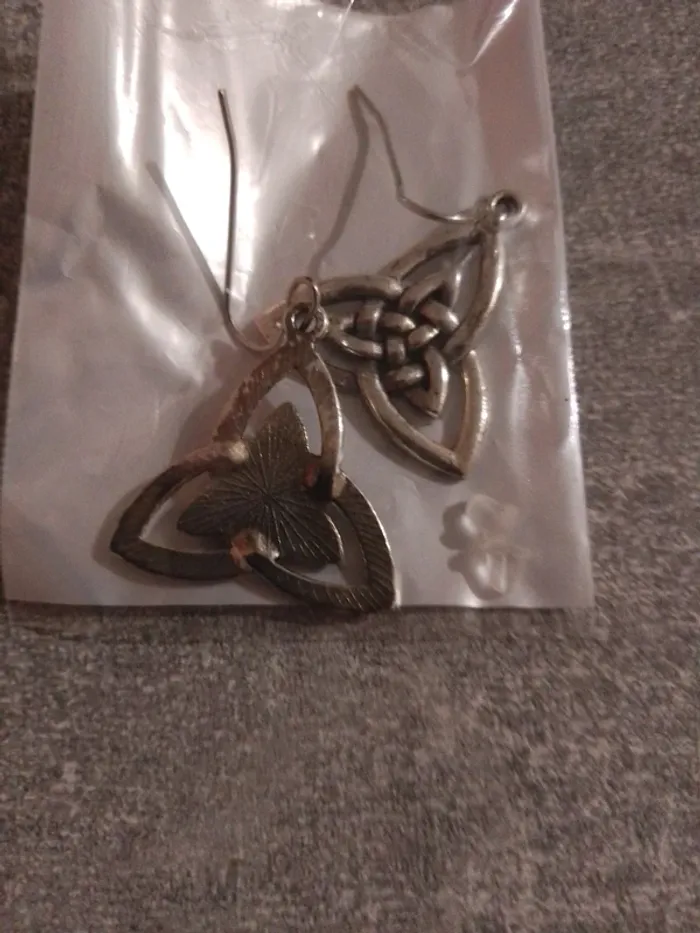 Boucles d'oreilles - photo numéro 3