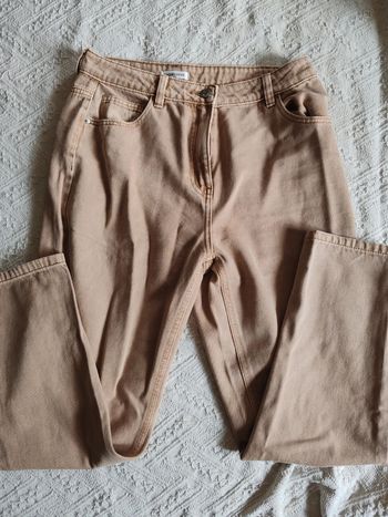 Jean cache cache