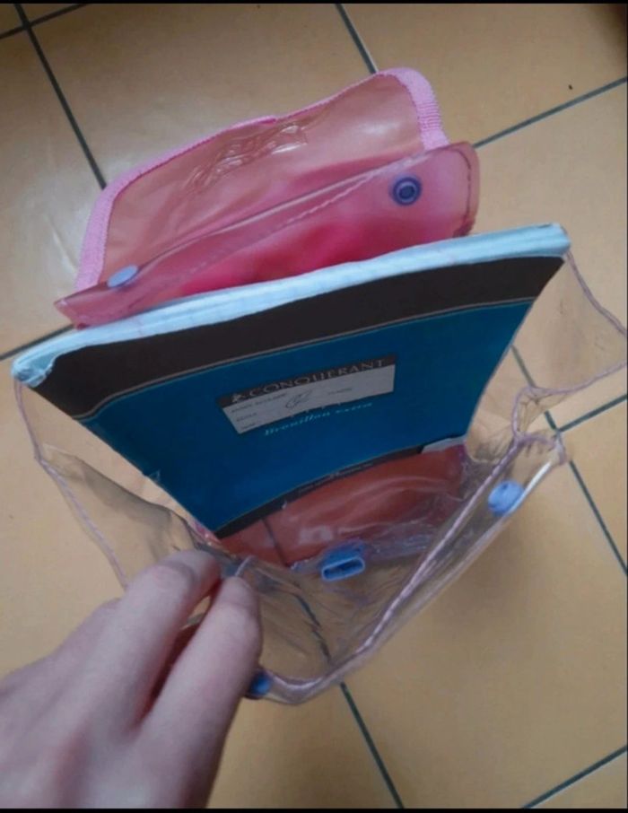 Petit sac à dos en plastique transparent et rose - photo numéro 2