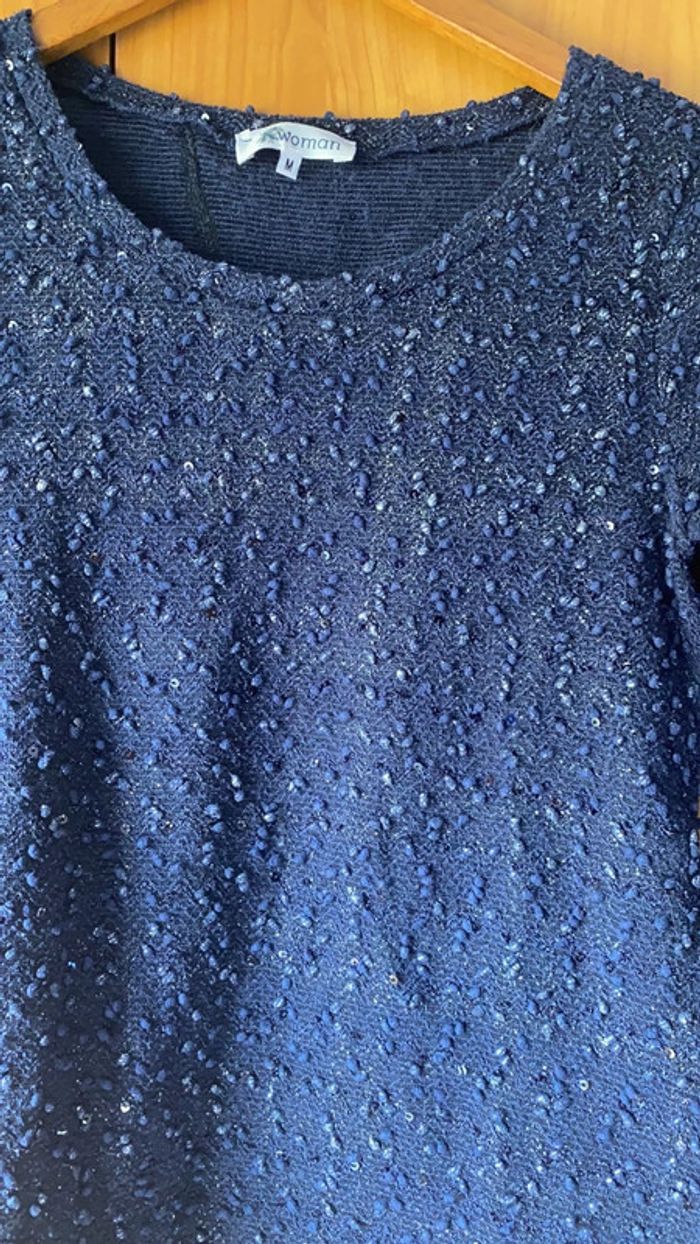 Pull a manche longue bleu marine avec broderie M - photo numéro 2