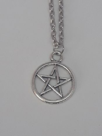 Collier Supernatural
