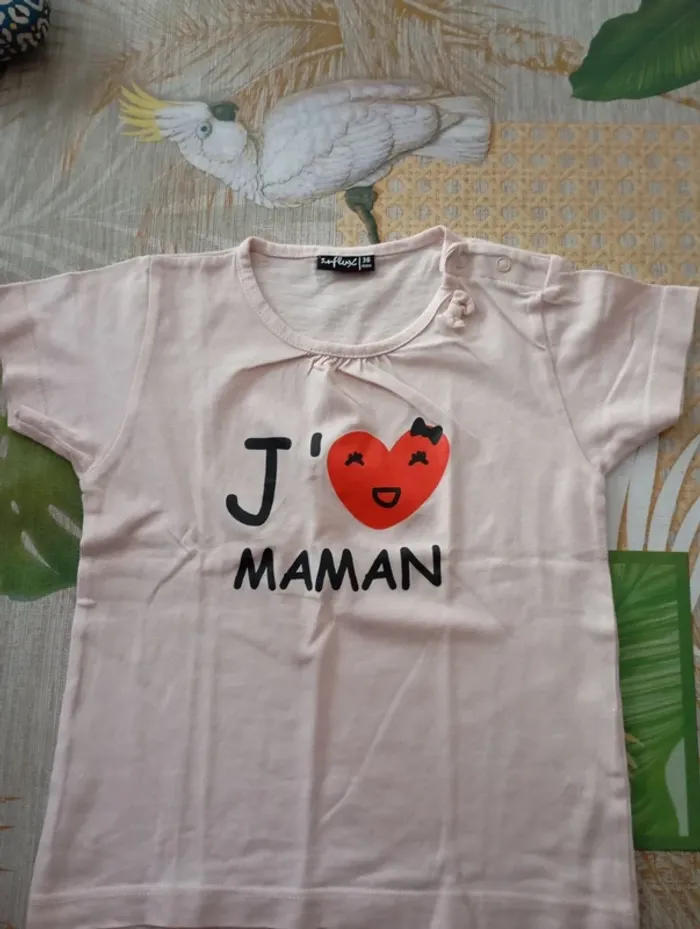 Tee shirt manches courtes 36 mois avec pressions sur l'épaule (294)