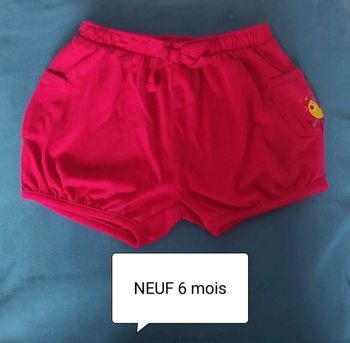 Short bébé fille neuf