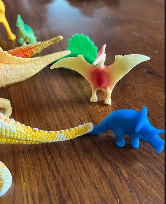 lot de dinosaures en plastique - photo numéro 7