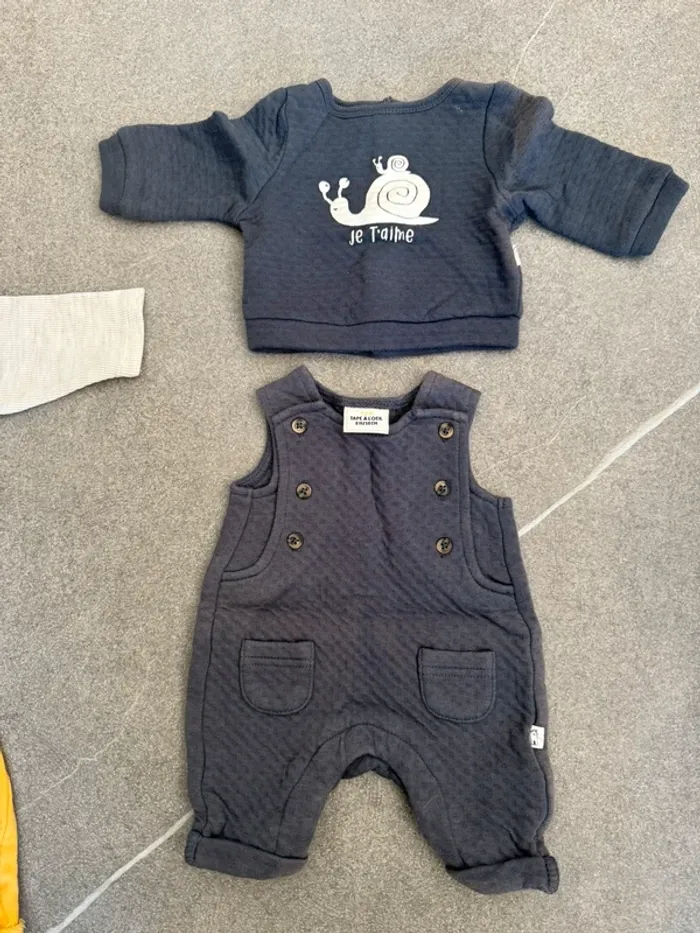 Lot vêtement naissance - photo numéro 2