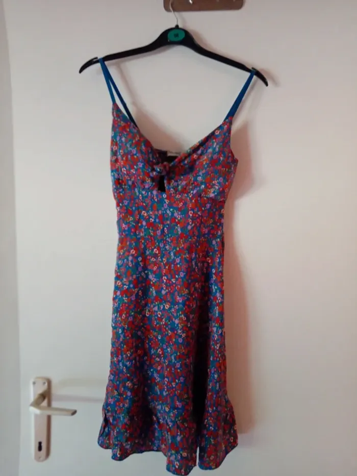 Très jolie robe multicolore M/L
