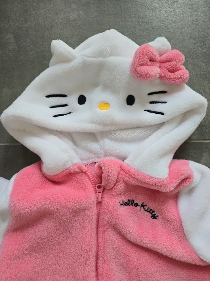 Sur pyjamas 12/18 mois hello Kitty - photo numéro 3