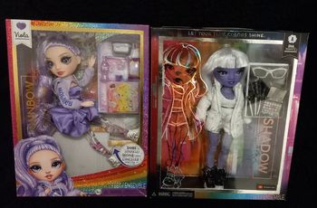 Lot de 2 poupées Rainbow high et shadow high