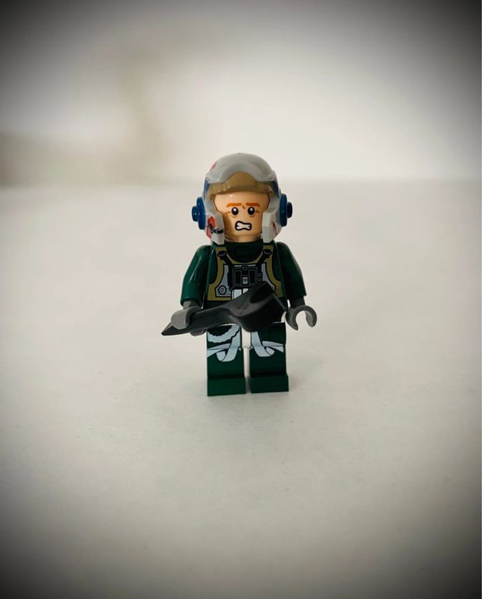 Minifigurine LEGO Star Wars SW0437 - Rebel Pilot 2013 - Très bon état