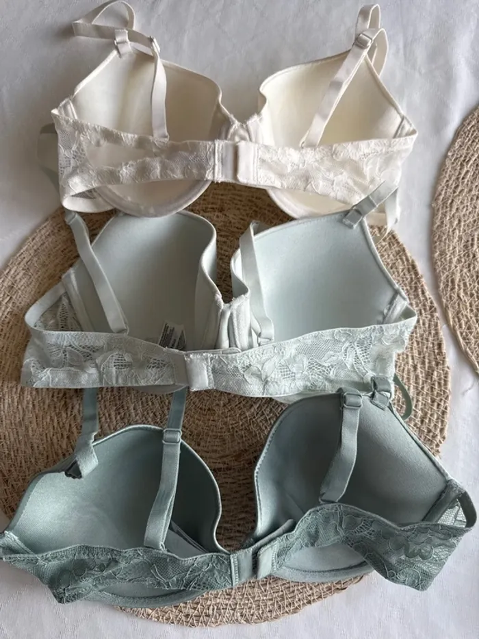 Lot soutien gorge - photo numéro 5