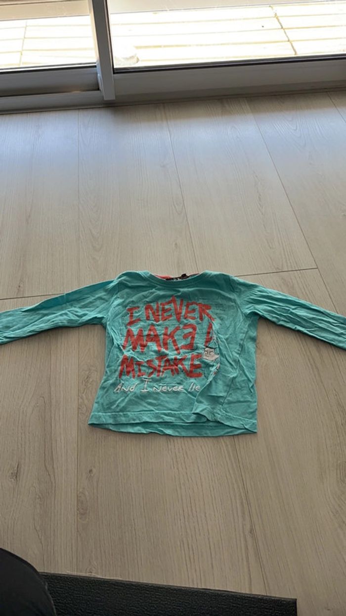 Tee shirt