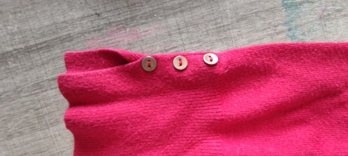 Pull avec Col en V manche longue marque Grain de malice taille L couleur rouge pour femme - photo numéro 5