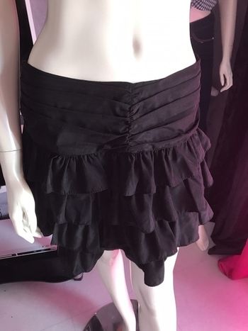 Jupe courte originale neuve