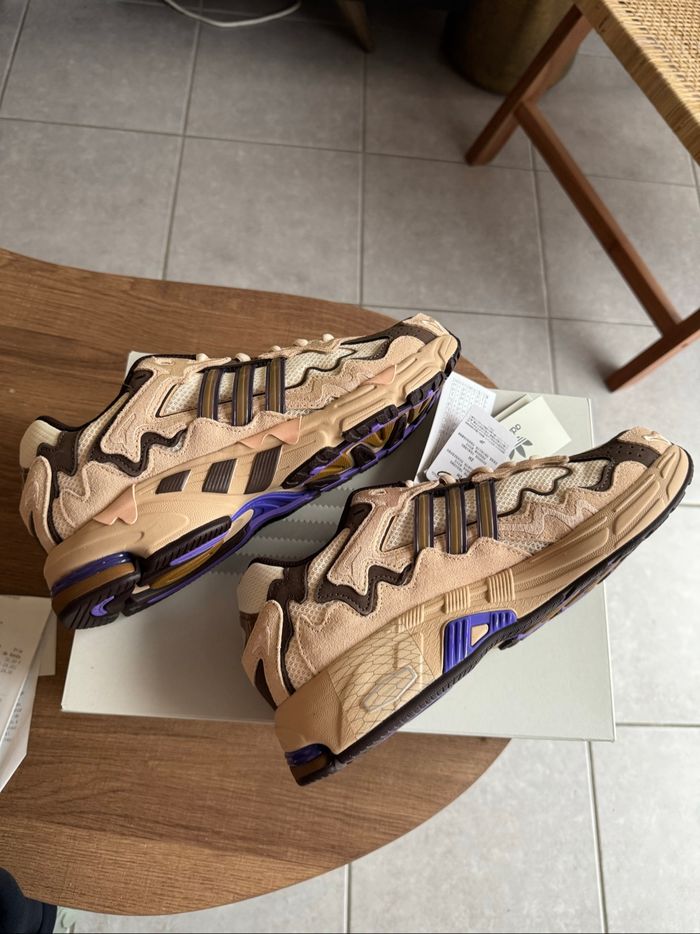 Adidas Bad Bunny Response CL - Neuf avec étiquettes, boite & sac - photo numéro 3