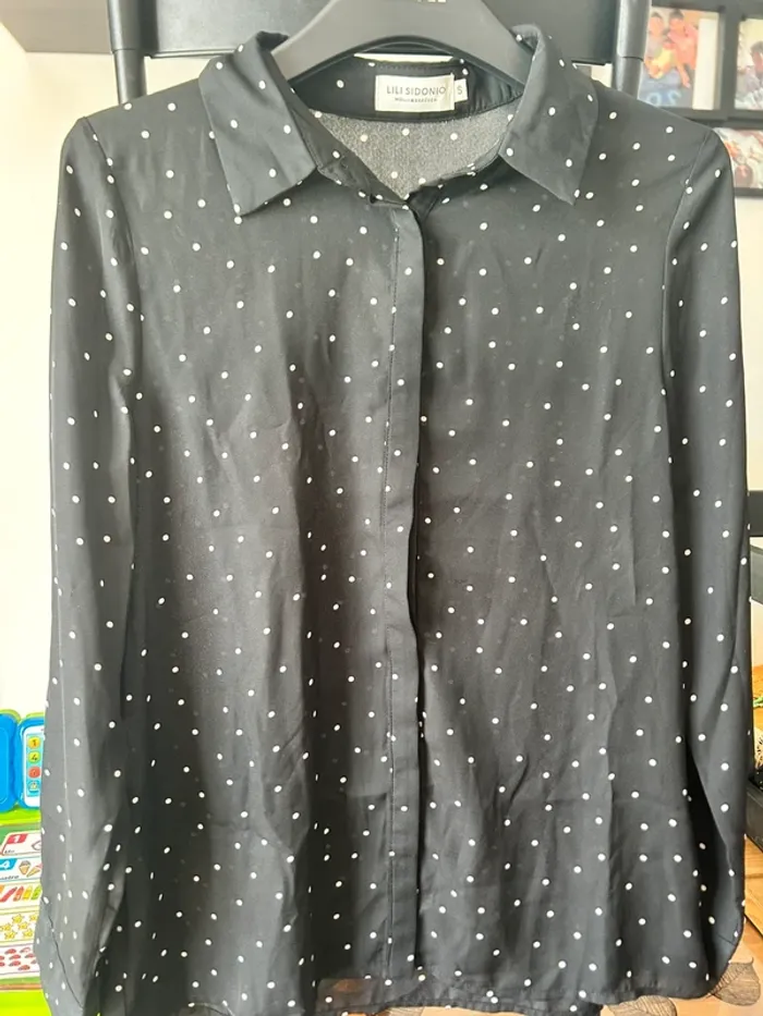 Chemise noir à pois