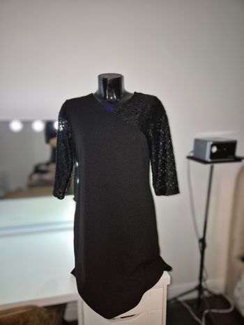 Petite robe dentelles noir