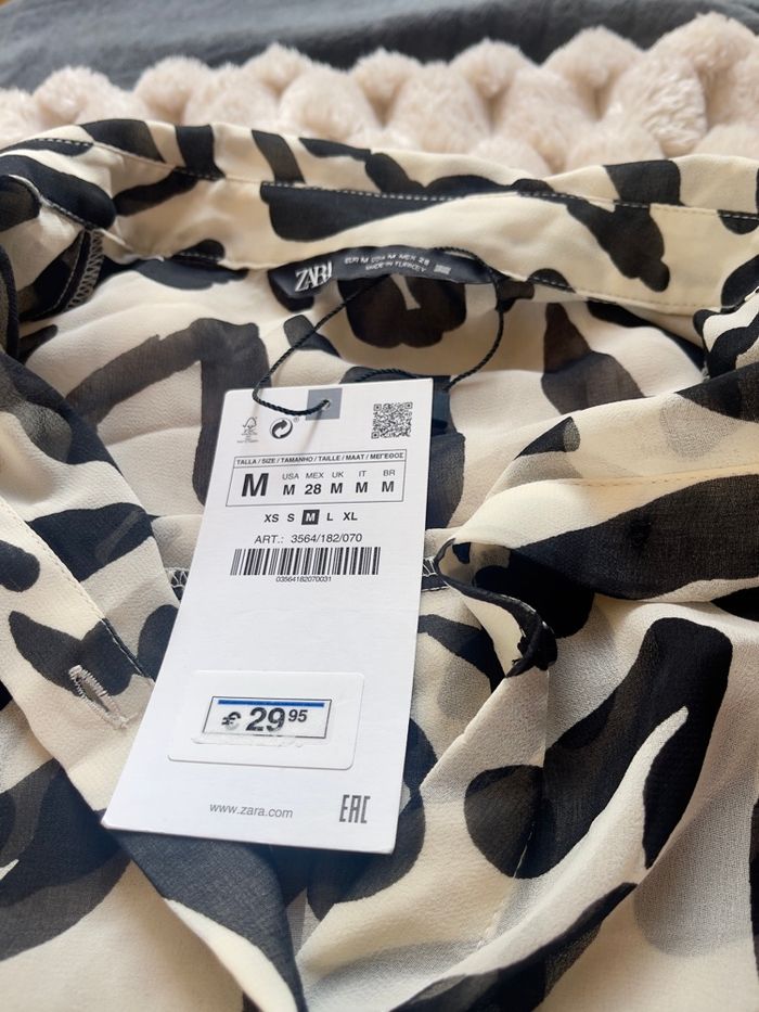 Chemise fluide ZARA neuve imprimé léopard - Taille M - photo numéro 2
