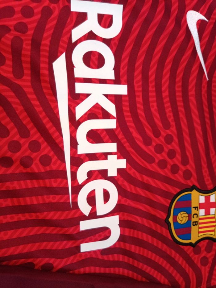 Maillot de foot FC Barcelone + chaussettes, Nike Authentique Officiel taille enfant 12/13 ans, Neuf - photo numéro 6