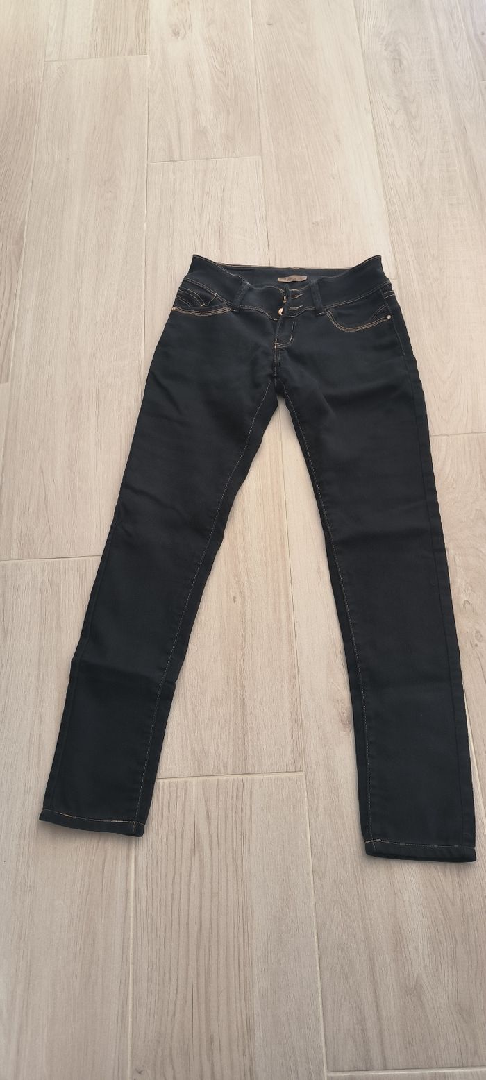 Lot jean femme - photo numéro 2