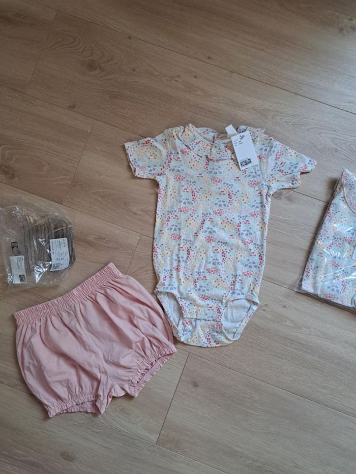 Ensembles jumelles Neuf H&M 104cm - photo numéro 3