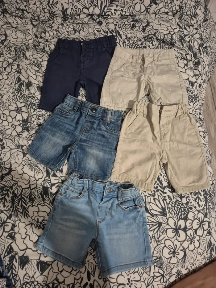 Lot short 9/12 mois