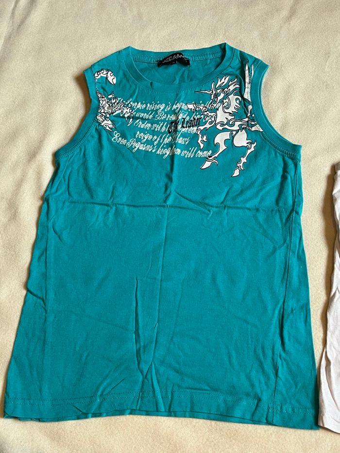 2 tee-shirts 12 ans - photo numéro 5