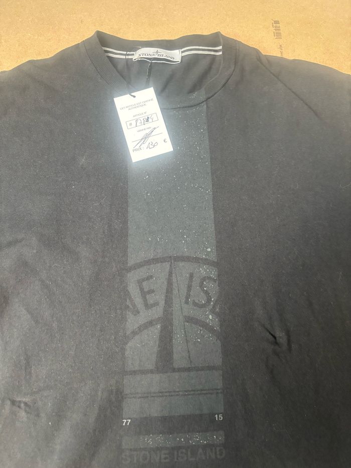 T-shirt Stone Island taille XL noir - photo numéro 2