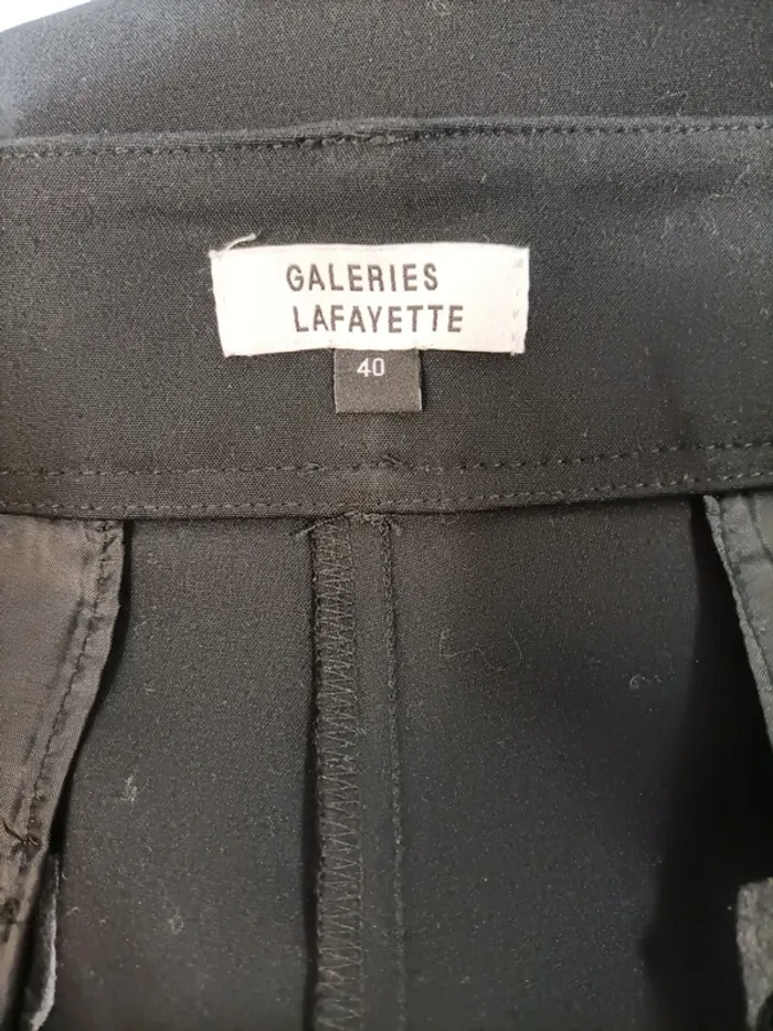 Pantalon noir tailleur élégant - coupe droite T 40 - Galerie Lafayette Vintage - photo numéro 9