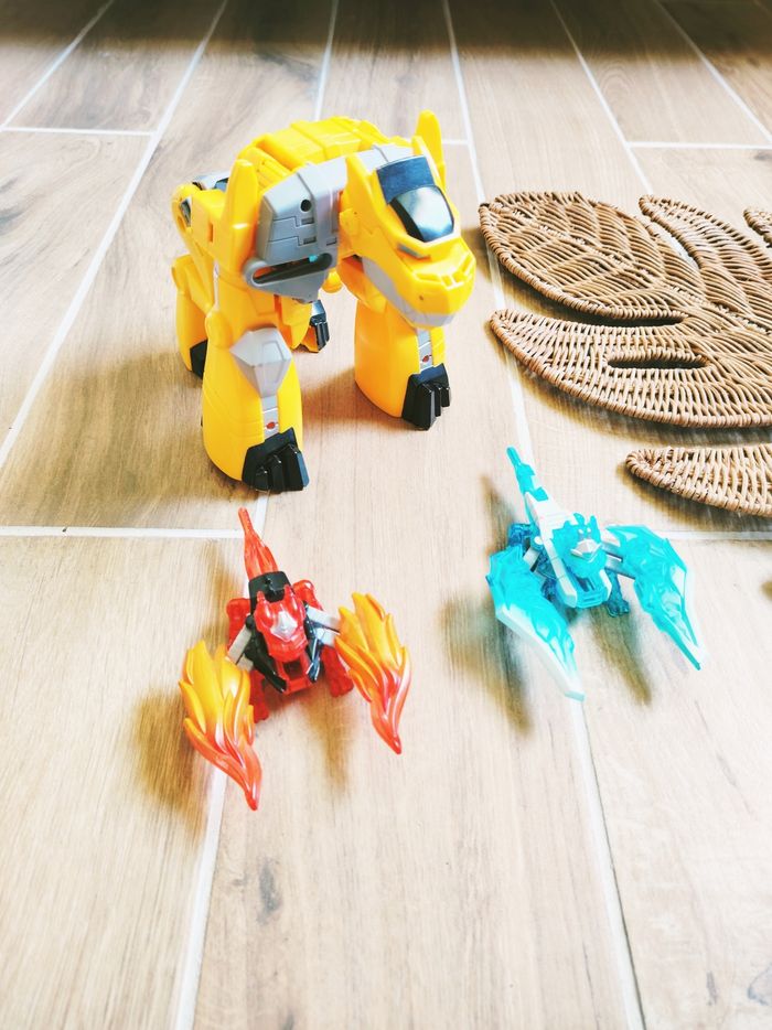 🚛 Robot Transformers rescue bots Bumblebee chevalier gardien marque Hasbro - photo numéro 8