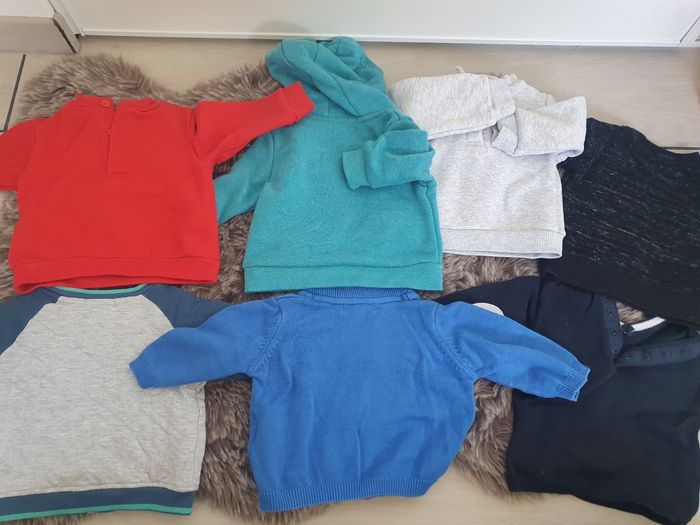 Lot de 5 sweat et 2 pulls taille 3mois - photo numéro 2