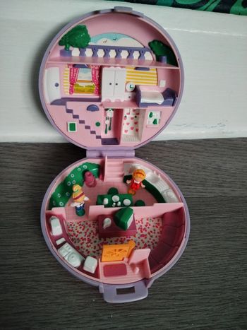 Polly Pocket vintage 1989 maison de Polly boîte ronde violette