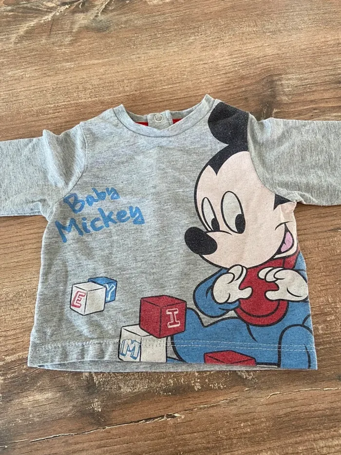 T-shirt mickey . - photo numéro 2