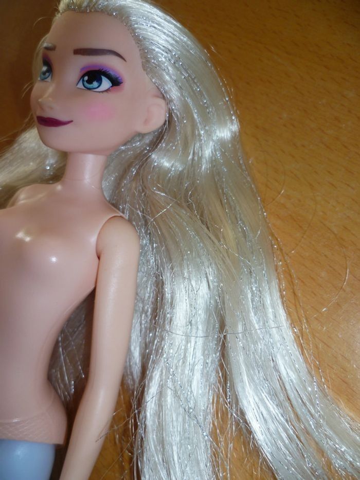 poupée Elsa - photo numéro 3