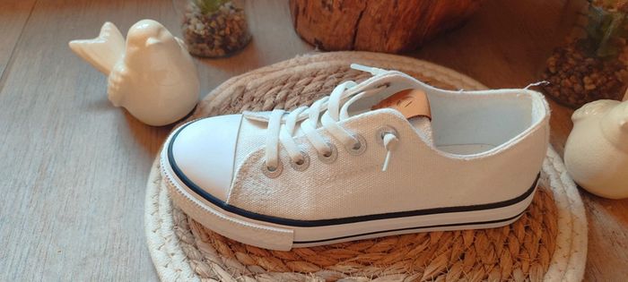Chaussures blanche pataugas garçon pointure 33 - photo numéro 15