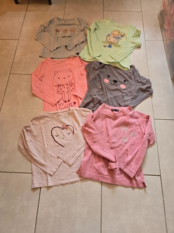 Lot tee-shirts et pull