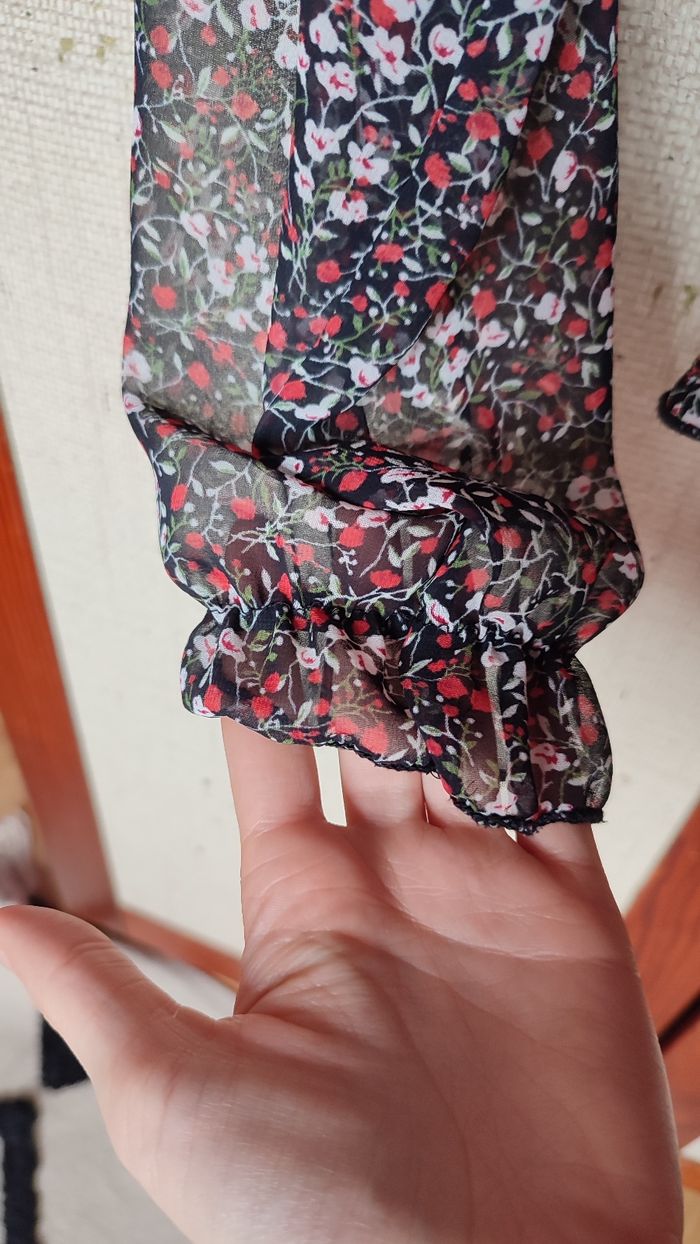 Blouse fleurie taille XS - photo numéro 8