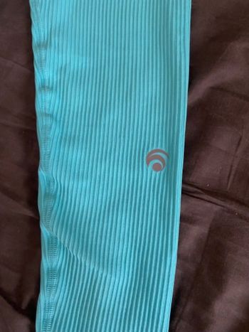 Legging Oceans Apart