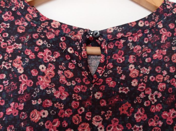 ROBE à Fleurs PULL&BEAR. - photo numéro 6