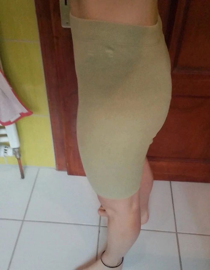 Short femme vert olive Creeks - photo numéro 3