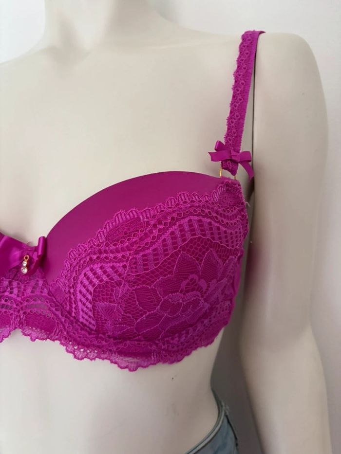 🌺Soutien-gorge push up violet avec dentelle Taille EU 75B/ FR 90B🌺 - photo numéro 3