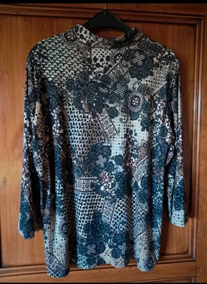Chemise NEUVE pour femme taille 2XL - photo numéro 2