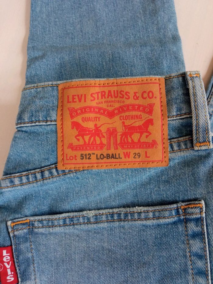 Jeans Levi's 512 29x30 neuf - photo numéro 4