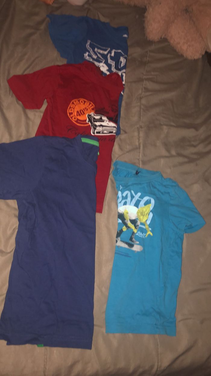 Lot vêtements 6 ans garçons - photo numéro 2