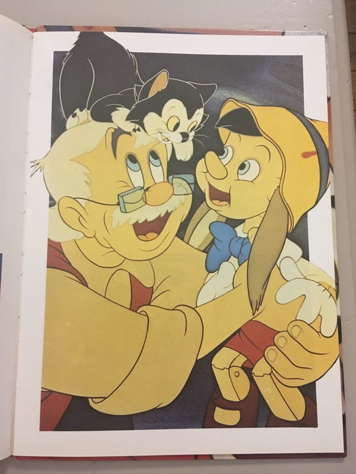 Livre Pinocchio Disney Édition Hachette - photo numéro 7