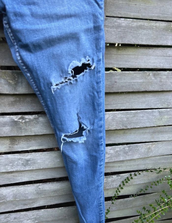 Jean troué Kiabi – Taille 38 Slim bon état - photo numéro 5