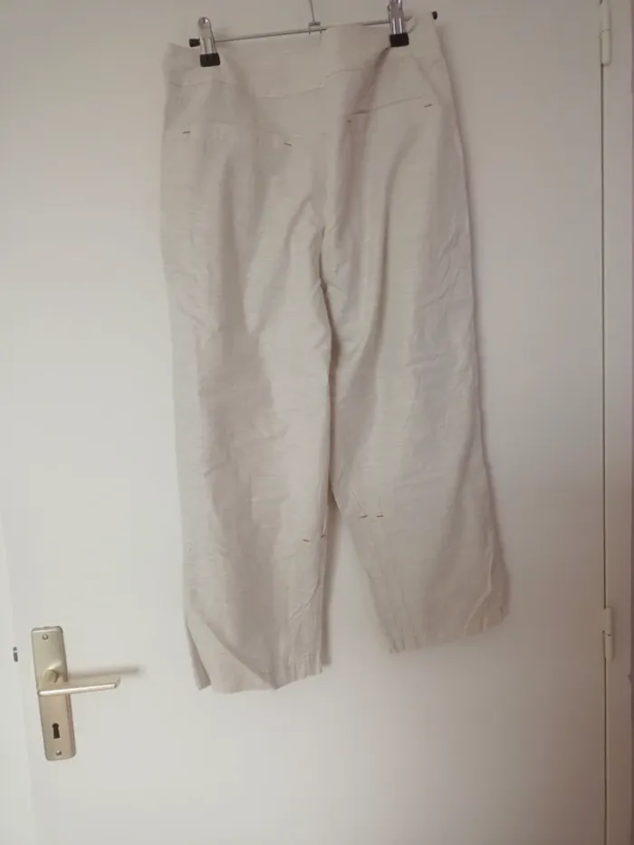 Pantacourt beige très stylé - photo numéro 2