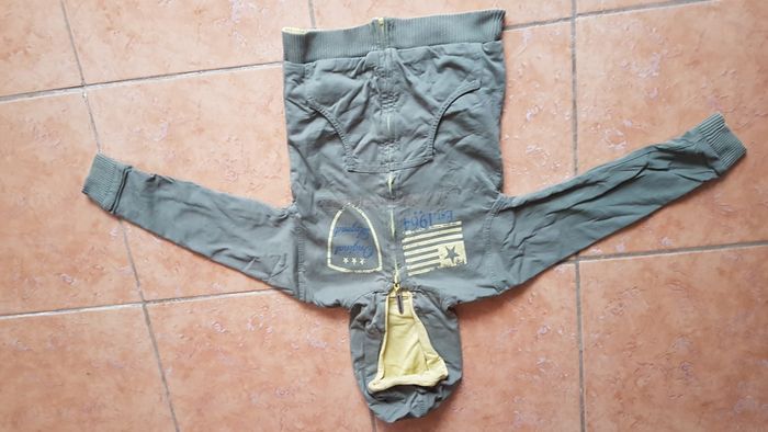 Gilet réversible à capuche 8 ans kaki ou jaune Vert Baudet