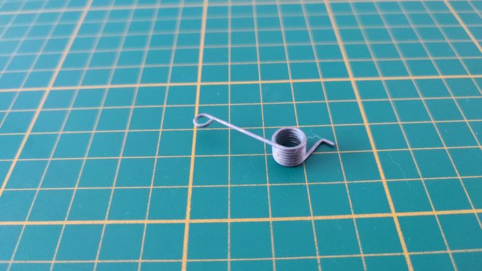 Ressort capot pièce détachée console de jeux Nintendo Gamecube DOL-001 (EUR) #E35 - photo numéro 2